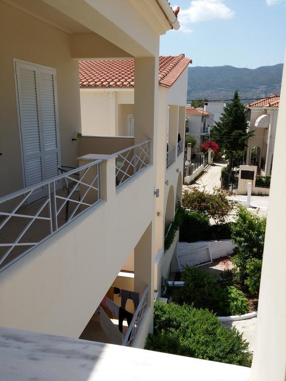 Villa Muses Poros Town Pokoj fotografie