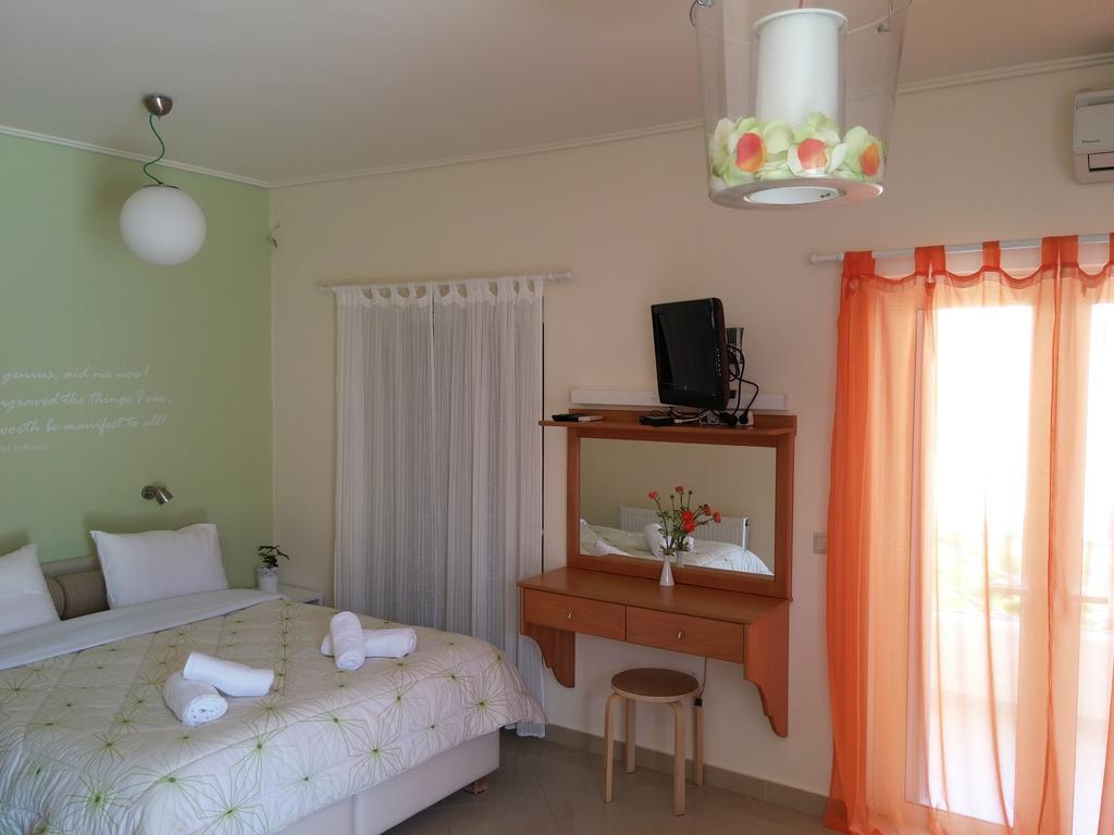 Villa Muses Poros Town Pokoj fotografie