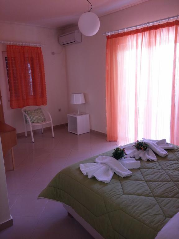 Villa Muses Poros Town Pokoj fotografie